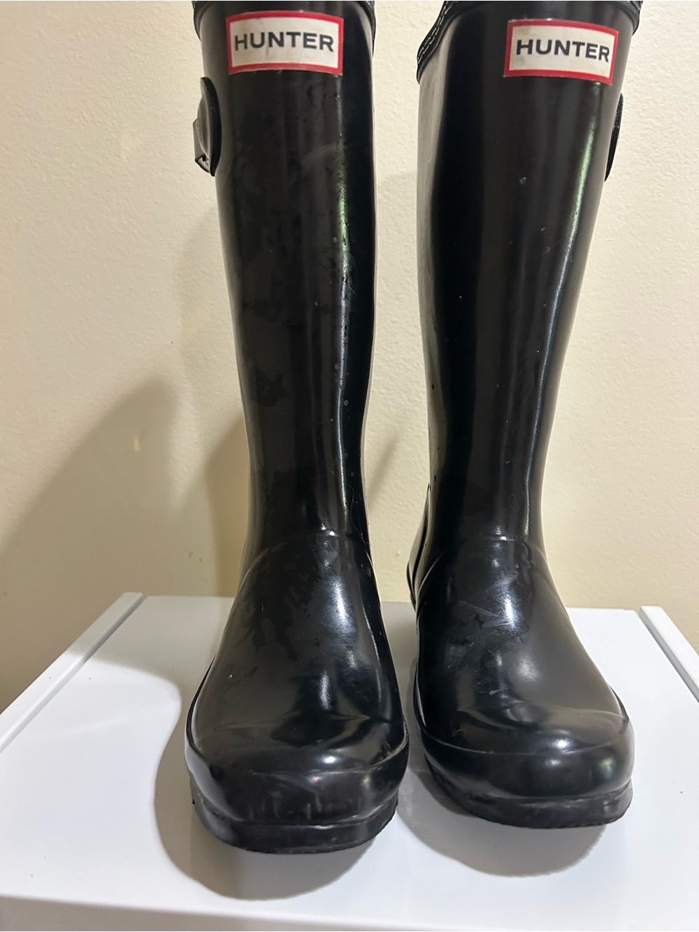 Girls Hunter gloss black rain boots